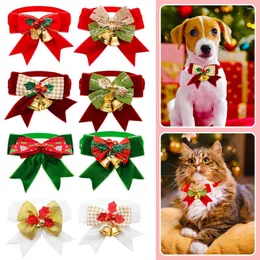 Abbigliamento per cani 30 pezzi Natale decorare papillon per animali domestici con campanello Collare per cani classico regolabile regalo per piccoli accessori