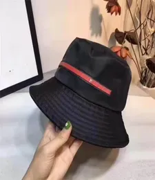 새로운 2020 순수한 컬러 흑백 빨간색 편지 Fisherman Hat Basin Hat Fashion은 남성과 여성 모두에게 다재다능합니다 033602794