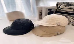 New Brand Sun Hats Baseball Caps Unisex Broad Brim Womens Travel Peaked Cap Designers Women Bucket Hat Shade Leisure Vacation Ball9469880