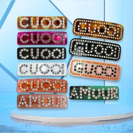 Moda de luxo acrílico grampos de cabelo presilhas meninas personalidade agradável g letras designer colorido pedra cristal grampos marca presente