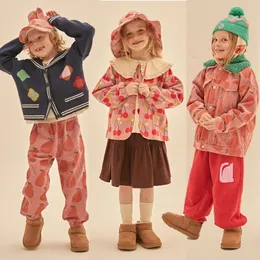 Set di abbigliamento JM Set di vestiti con ciliegie carine per bambini Stile coreano Stampa per neonato Top e gonne Completo Giacca di cotone per ragazza di moda 1-11 anni