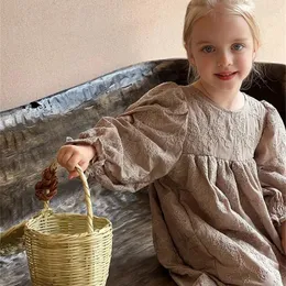 Flickaklänningar hjort Jonmi 2023 Autumn Baby Girls broderi Princess Lantern Sleeve Robe High-End Children Party Dress