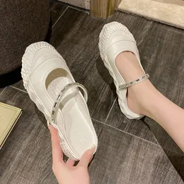 Chinelos de salto baixo branco mulher jóias fora sapatos de verão para mulheres 2023 sandálias rhenstone mules cristais antiderrapante tendência slides