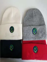 Bonés de caveira masculinos malha sorriso terra gorro bordado 4 cores chapéus de inverno para homens mulheres 8368284