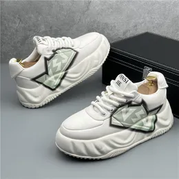 新しいデザイナーメンズホワイト5cm高さの増加因果靴ローファーオールマッチウォーキングスニーカーザパトスhombre