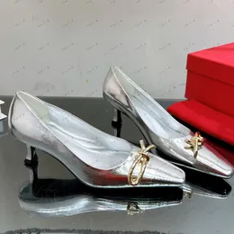 Il più nuovo marchio di lusso di alta qualità con nodo a farfalla designer tacchi alti pompe in vera pelle slip on scarpe eleganti scarpe singole in pelle di marca di lusso pompe femminili