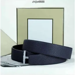 Cravatte TomsFords Big tf Mens Womens Box Vera Pelle Cintura originale Cintura Moda maschile con accessori di abbigliamento Business A147 PW