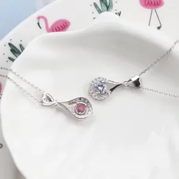 Ketten Buyee 925 Sterling Silber Ausgezeichneter Anhänger Kette Elegant süße Kristall Halskette für Frauenmodischen Fashion Party Schmuck 45 cm