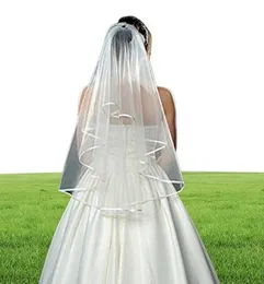 Brudslöjor Tulle Crinkle Hem Wedding Veil Kort Mantilla Bride Head -tillbehör med COMB5947854