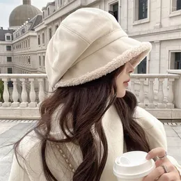 Top Caps Beret Şapka Kadınlar Kış Sekizgen Şapkaları Retro Düz Renk Velvet Sboy Cap Kadın Sıcak Gorro Kova Koru