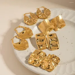 Kolczyki obręcze Minar Personalność Metalowa lawa plisowana ton młotków geometryczny dla kobiet 18K Gold PVD Staranowe kolczyki tytanowe