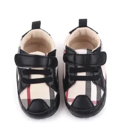 패션 베이비 신발 격자 무늬 아기 신발 편안