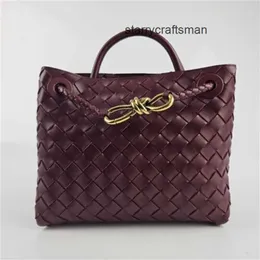 Botte Venetas Small Andiamo Totes Bags 상단 핸들 백 Andiamo Small Barolo Red Leather Top Handle Bag Brand New