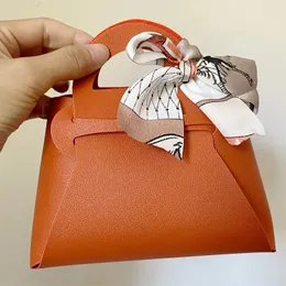 Bolsa de presente de casamento de couro caixa de doces personalizada gravata borbole