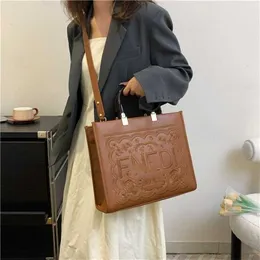 18% di sconto sul designer Wang Hong Lin Shanshan Sago tote Bag Lettera una borsetta per borse da donna Autunno e moda invernale delle donne