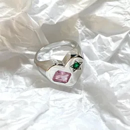 Bagues de cluster 2023 INS Tendance Niche Romantique Coloré Pierre précieuse Étoile à cinq branches Incrustée Coeur d'amour Mignon pour les femmes Egirl Vintage Bague