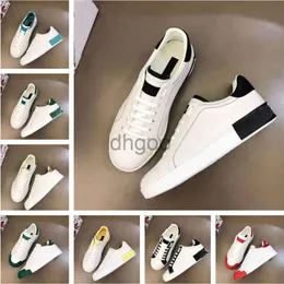 Lyx 2024 män kvinnor sneakers skor vita svarta läder tränare berömda märken komfort par skateboard mäns casual promenad skor