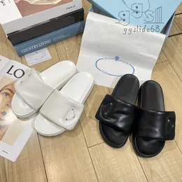 Tasarımcı Slipper Beach Womens Sliders Nakış Sandal Terlik Evi Slayt Düz Mule Pamuk Flip Floplar Yaz Kauçuk taban