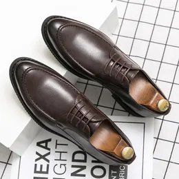 Chaussures habillées hommes 2024 peau de cuir formelle pour hommes élégant décontracté affaires luxe social mâle chaussure