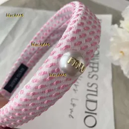 Hårklipp Barrettes Mi Hairpin Korean Alphabet Imitation Pearl Colorful Rands Sponge Pannband Söta hundra bandage Fashion Pannband 2024 Festivalgåvor