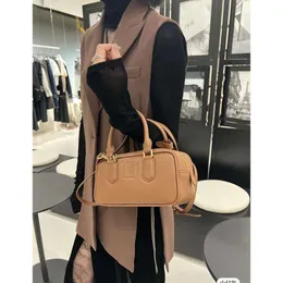 10A Bowling women's handbag for autumn and winter, new selection of imported calf leather with all steel hardware in three sizes and colors