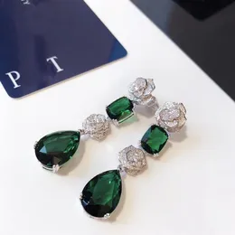 Piage Earrings Possession Series Rose非常に18Kゴールドメッキスターリングシルバーラグジュアリージュエリー241V