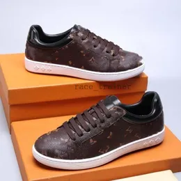 Luxemburg sneakers mäns casual skor blomma präglat gummisula tyg ebenholts canvas svart smör bomullshundstottmönster lyx man sneakers 15