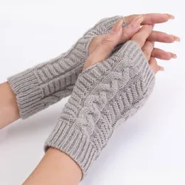 Fäustlinge Gestrickte Kurze Geflecht Handschuhe Cloghet Arm Fingerlose Winter Fäustlinge Ers Für Frauen Mode Accessoires Drop Lieferung Fas Dhgarden Dha4N