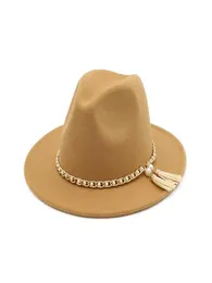 2019 Yünlü Keçe Şapka Panama Caz Fedoras Şapkalar Tassel Pearl Vintage Cap Resmi Partisi ve Sahne Top Şapkası Kadınlar İçin Hankol214N6236817