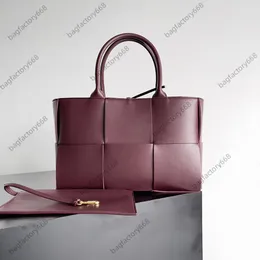 10A 최고 고품질 디자이너 가방 고급 핸드백 30cm 큰 직사각형 토트 백 패션 짠 가방 복합 가방 복합 가방 박스 B93V 부드러운 분홍색 토트