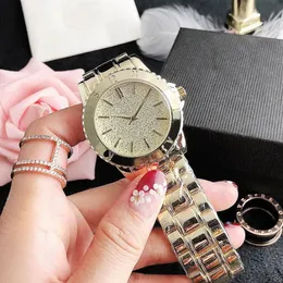 Relógios de pulso de quartzo de marca para mulheres estilo cristal de menina relógio de banda de aço de metal M113276V