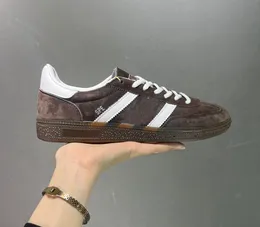 Handball Spezial Navy Running Shoes Woman Män nästan gul svart grå brun gummi ljus blå vit arktisk natt klar rosa sneakers v7