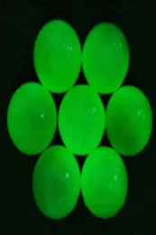 Lightup blinkande ljus glödande fluorescens golf fluorescerande nattdubbelskiktbollar golf hela3355444