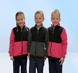 Nuevos NIÑOS Polar Osito Abrigos Moda Invierno Oso SoftShell Chaqueta NIÑO Al aire libre Abajo Esquí cara Abrigo Chaquetas de camping a prueba de viento 2027651