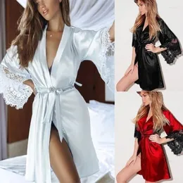 Kadınların Sirkavyesi Seksi Nightgown Lingerie Moda Dantel Patchwork Nightdress Kadın İpek Kemer Supple Banyo Nightwear Chemises