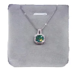 Раунд 2CT Green Moissanite Pendant 925 Severling Silver Charm Sweddant Pendants Ожерелье для женских ювелирных украшений.