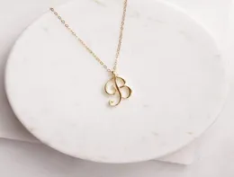 Mamma älskar kursivt namn B engelska alfabetet guld silver familjevän Bokstäver underteckna ordkedjor halsband Tiny Initial Letter Pendant 4344961