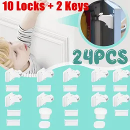 14 Chaves de trava Magnetic infantil Segurança infantil Crianças Proteção do armário da gaveta de porta Segurança Crianças protegem as fechaduras AU RU 231227