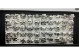 كامل 50pcslot القوطية القوطية الكبيرة حلقة جمجمة بوهيمية الشرير عتيقة عتيقة الفضة مزيج النمط رجالي أزياء المجوهرات الهيكل العظمي الحجم N9977881