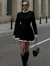 Mini vestido de retazos de encaje con volantes de moda para mujer cuello redondo mangas largas vestidos de cintura alta elegante Highstreet Vestido femenino 231228
