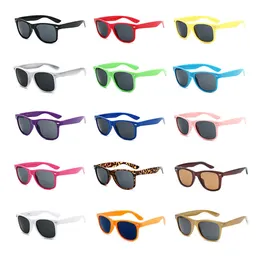 Lovatfirs 15 Sack Sunglasses для вечеринок женщин Мужчины Дети многоцветная защита от ультрафиолета 17 цветов доступны 231227