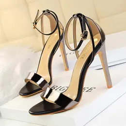 Sandaler Fashion Sexy Nightclub Thin Heel Super High Hollow Out Color Matching One Word Open Toe Women's Sandals 11cm
