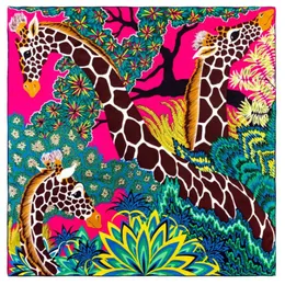 NYA 90CM90CM MANUAL HAND Rullad Twill Silk Scarf Women Three Giraffes Printing fyrkantiga halsdukar Foulards Femme Wrap Bandana Hijab4004389