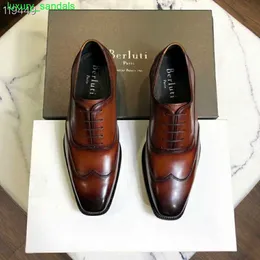 BERLUTI Мужские модельные туфли Кожаные оксфорды Berlut Новые мужские оксфорды из телячьей кожи Venezia на шнуровке Цветные деловые кожаные туфли ручной работы HBCF