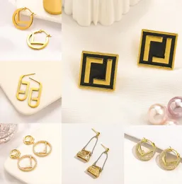 FF Kvinnor Rostfritt stål Letter Designer örhängen 18K Guldpläterad extravagant Geometrisk kristallstrassörhängen för Lady Party Fashion Accessories