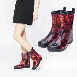 Fashion Women Rain Boots Waterproof Rubber Boots Midcalf Adult Non-slip Water Women Shoes Garden Kitchen Working Rainboots 231228