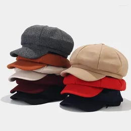 Boinas Color sólido ala corta versión coreana mujeres gorra con visera primavera otoño protección solar adulto boina Sboy sombrero