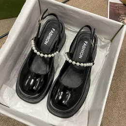 Elbise ayakkabıları apanzu yaz Mary jane moda 2023 kadın sandalet pompaları lolita slingbacks ip boncuk orta topuklular