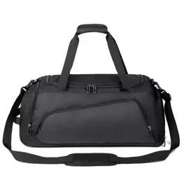 Travel Fitness Bag Outdoor Sporty duża pojemność sucha separacja mokre torebki Duffel Waterproof Buty Pocket Men Kobiety D6A 231228