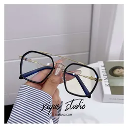 Tasarımcı CH Çapraz Gözlükler Çerçeve Kromlar Marka Güneş Gözlüğü Erkekler için Kadın Stil Miyopya Myopia Modaya Modaya Göz Kadın Kalp Lüks Yüksek Kaliteli Gözlük Çerçeveleri 3KRB